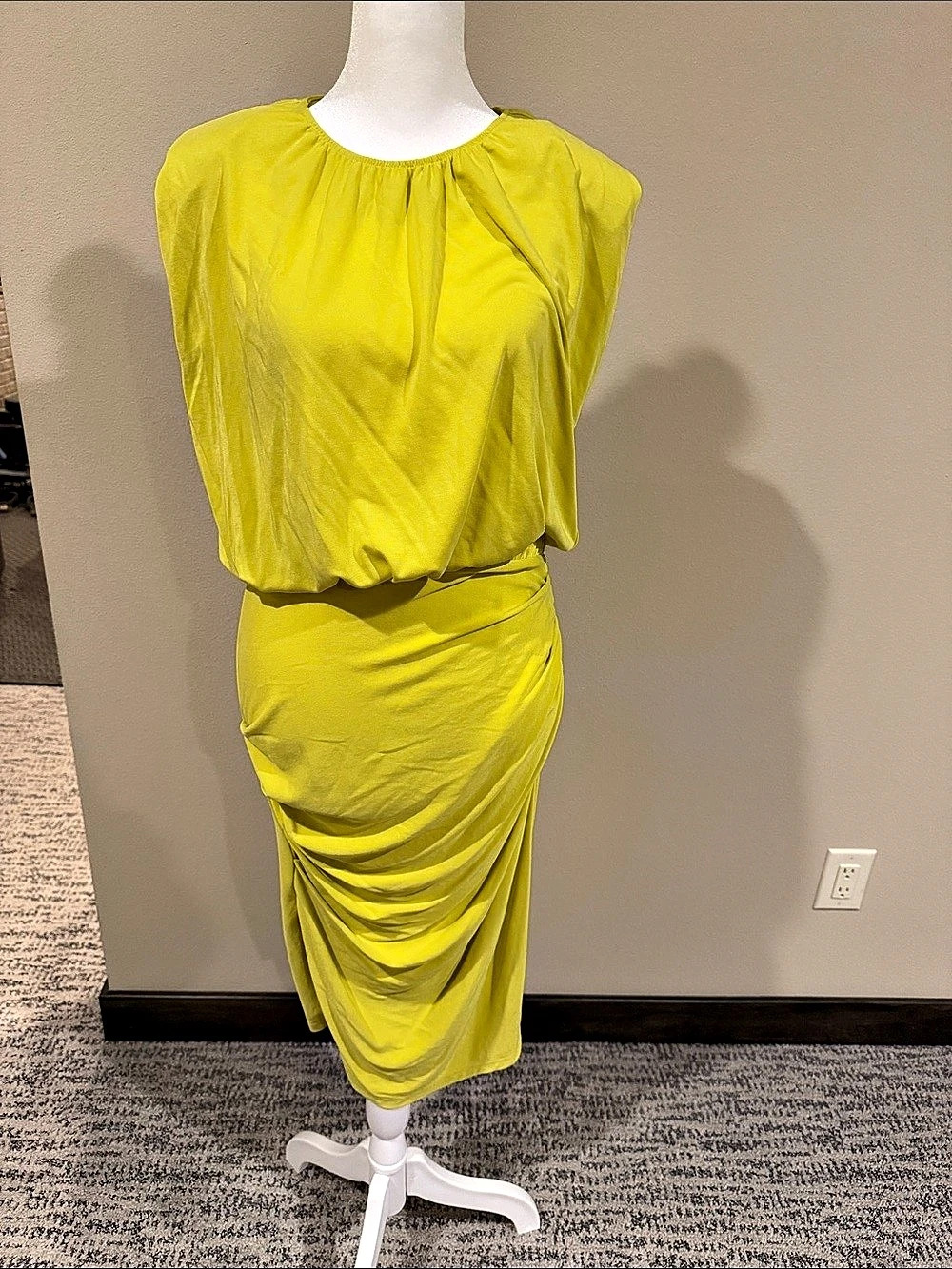 Express Ruched Midi Dress in Yellow Size Small